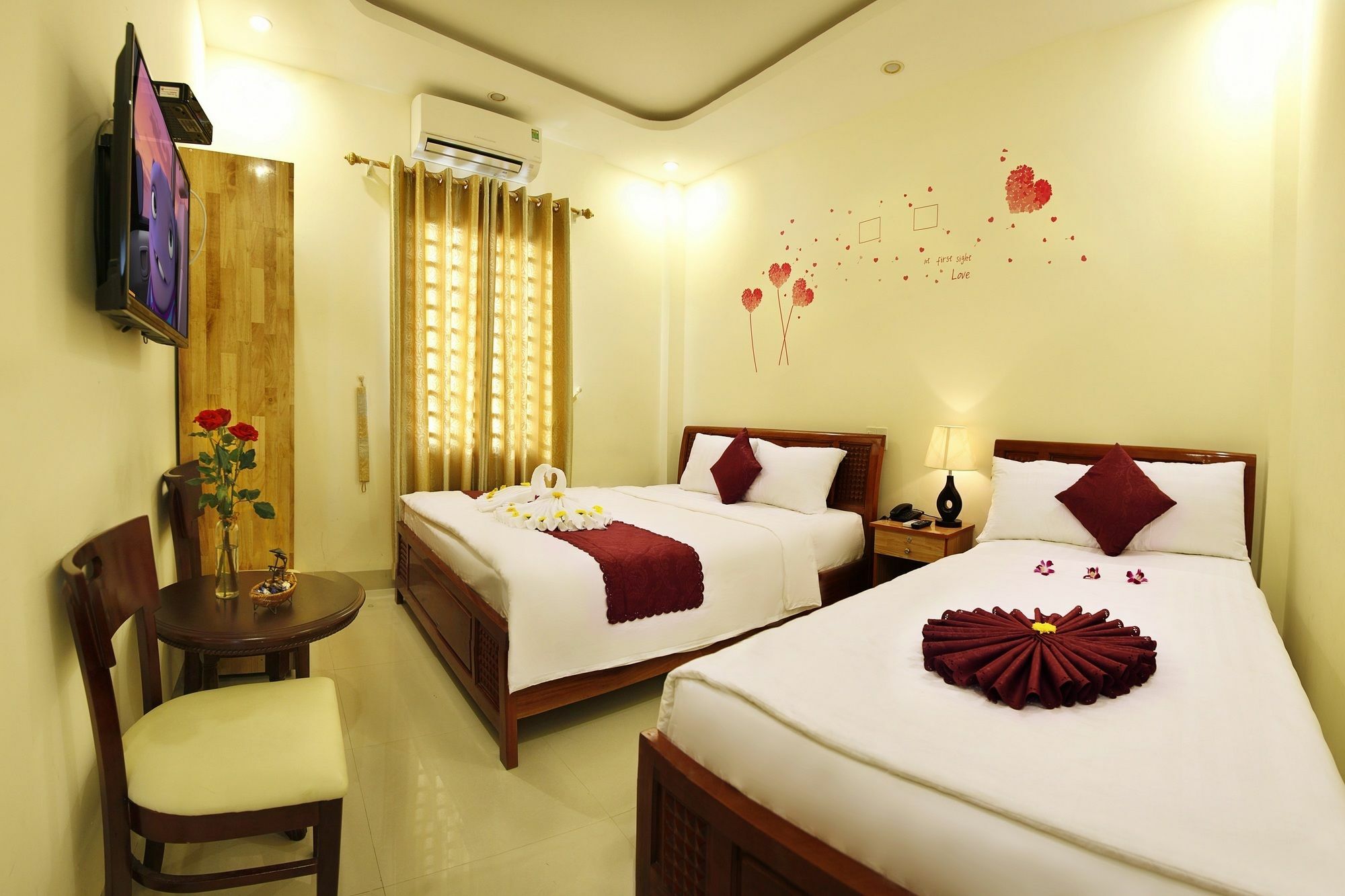 Victori Hotel Danang מראה חיצוני תמונה